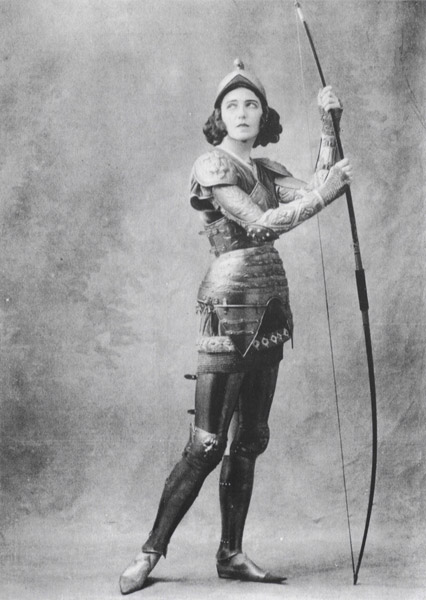 Foto di Ida Rubinstein in Le Martyre de Saint Sébastien (1911)